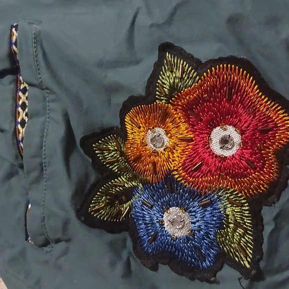 Jessica Simpson jacket - Picture 5 of 12